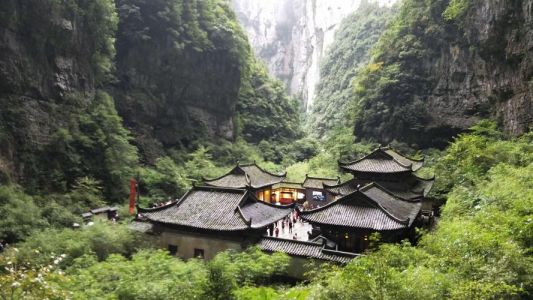 重庆天坑地缝一日游，重庆天坑地缝一日游作文？