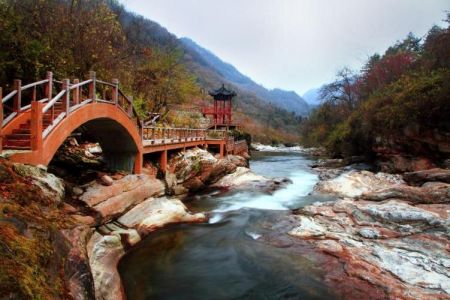 西安附近自驾景点，西安附近适合自驾的旅游景点