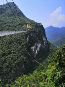 清远旅游景点玻璃桥，清远旅游景点玻璃桥图片