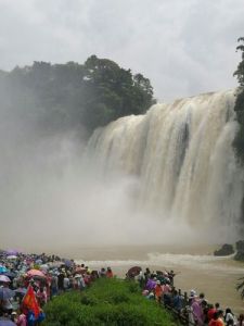 贵州黄果树瀑布天气？贵州黄果树瀑布天气30天？