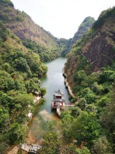 附近旅游团一日游，附近旅游团一日游漂流