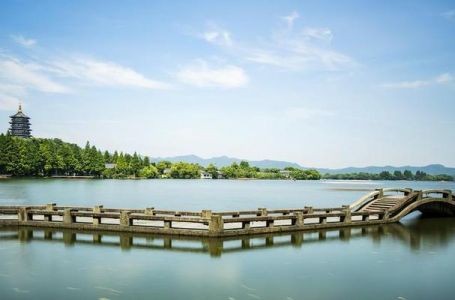 杭州旅游景点一览表？杭州旅游景点一览表最新？