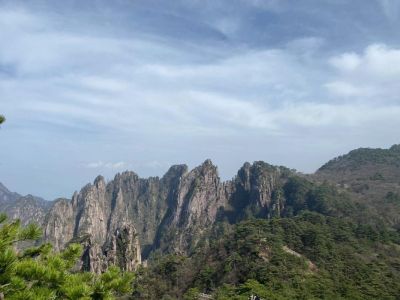 黄山山顶住宿哪家好？黄山山顶住宿多少钱一晚？