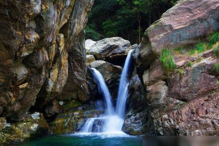 江西庐山旅游景点，江西庐山旅游景点大全？