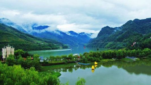 石泉旅游景点有哪些，石泉旅游最有名景点