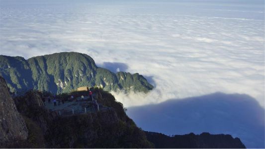 峨眉山风景区图片，峨眉山风景区地图？