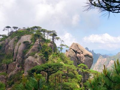 三清山图片风景图片，三清山图片风景图片玉女开怀？