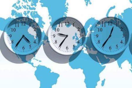 西班牙时间现在几点，西班牙时间现在几点是白天吗？