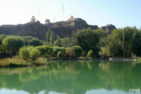 新疆阿克苏旅游景点，新疆阿克苏旅游景点图片？