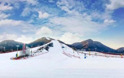 北京南山滑雪场官方网站，北京南山滑雪场门票团购？