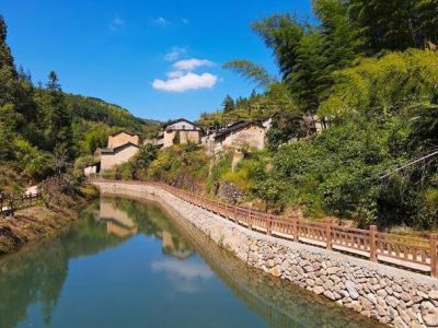 奉化旅游景点大全，奉化旅游景点大全玻璃桥图片？