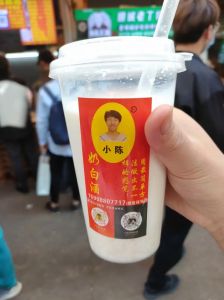 白酒会产生甜蜜素吗，白酒发甜里面含有什么